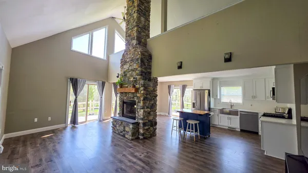 $499,900 | 6262 Thoman Drive, Spring Grove, PA 17362