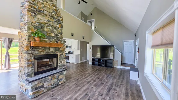 $499,900 | 6262 Thoman Drive, Spring Grove, PA 17362