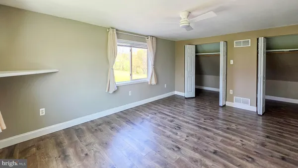 $499,900 | 6262 Thoman Drive, Spring Grove, PA 17362