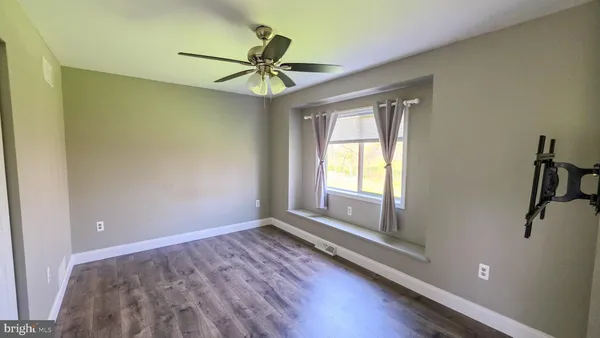 $499,900 | 6262 Thoman Drive, Spring Grove, PA 17362