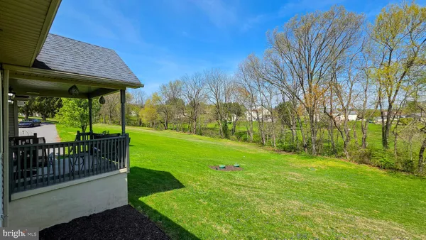 $499,900 | 6262 Thoman Drive, Spring Grove, PA 17362