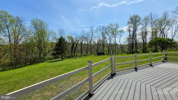 $499,900 | 6262 Thoman Drive, Spring Grove, PA 17362
