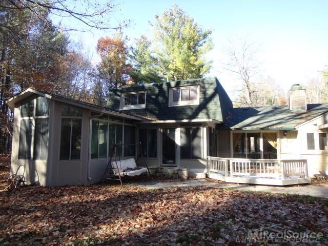 8991 Big Hand Road Columbus, MI 48063 - Photo 17 of 21 31241569-16.JPG