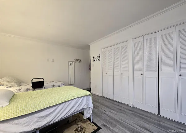 $199,999 | 460 Old Town Road, Unit 5B, East Setauket, NY 11772