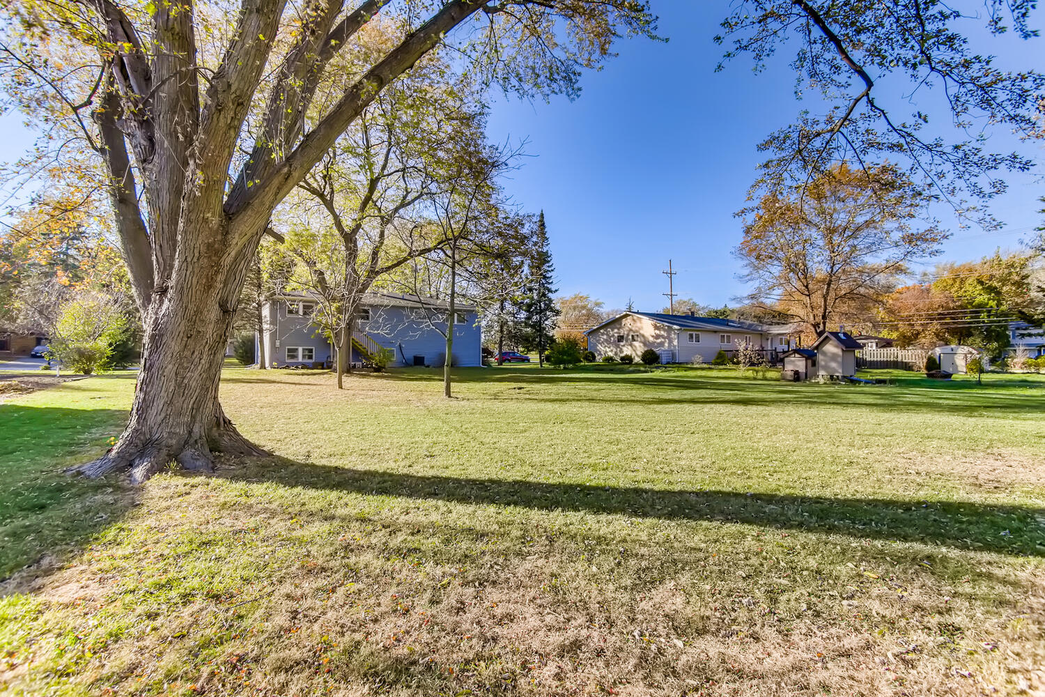 1611 Roslyn Road Roselle, IL 60172 - Photo 24 of 30