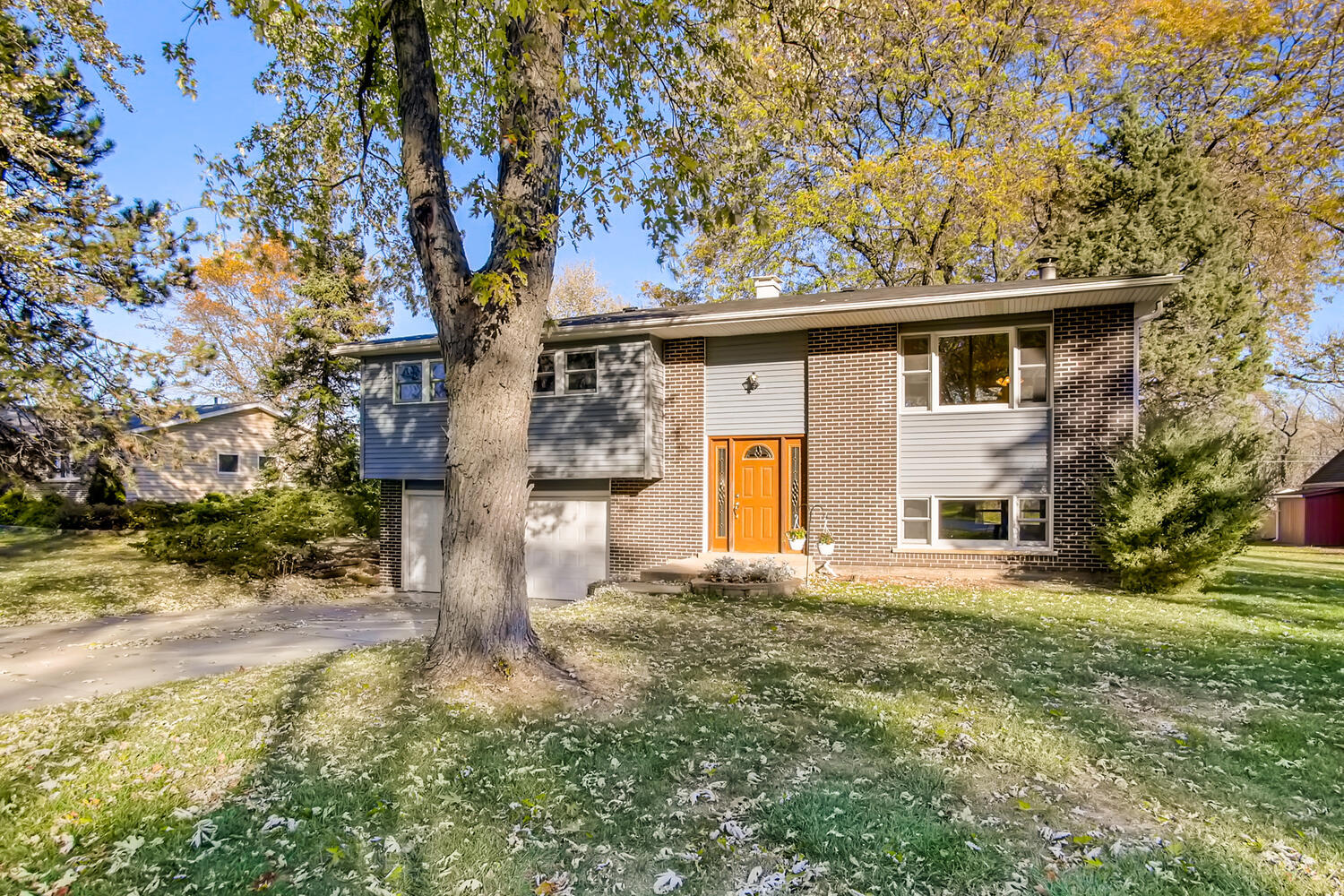 1611 Roslyn Road Roselle, IL 60172 - Photo 29 of 30