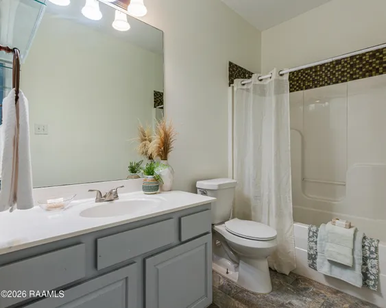 $249,900 | 208 Picasso Drive, Rayne, LA 70578