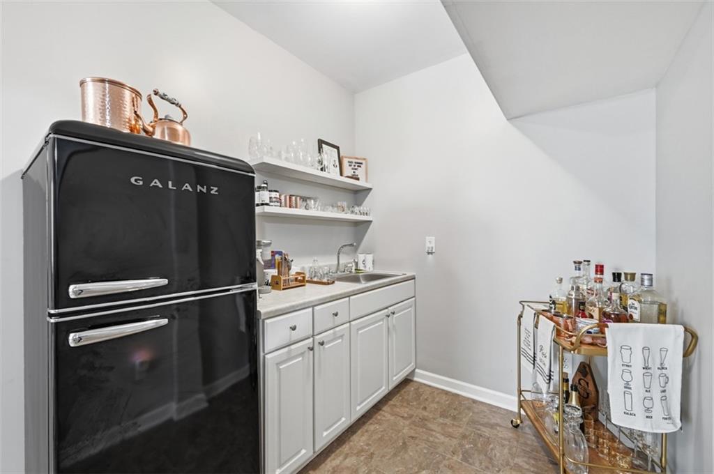 1800 McMillan Road Pittsburgh, PA 15241 - Photo 34 of 48 Kitchenette in basement