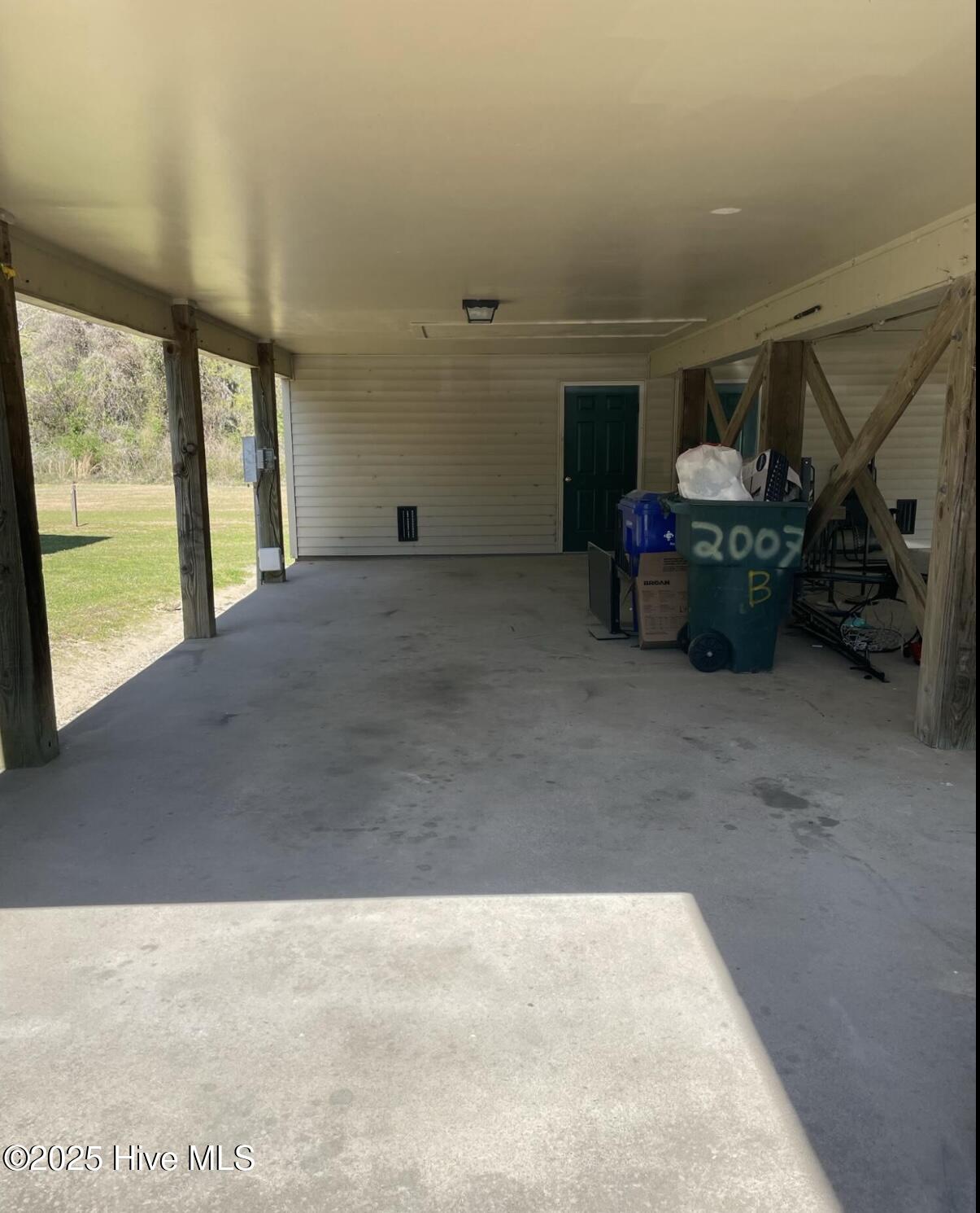 2007 River Drive, Unit B Greenville, NC 27858 - Photo 12 of 13 IMG_1849