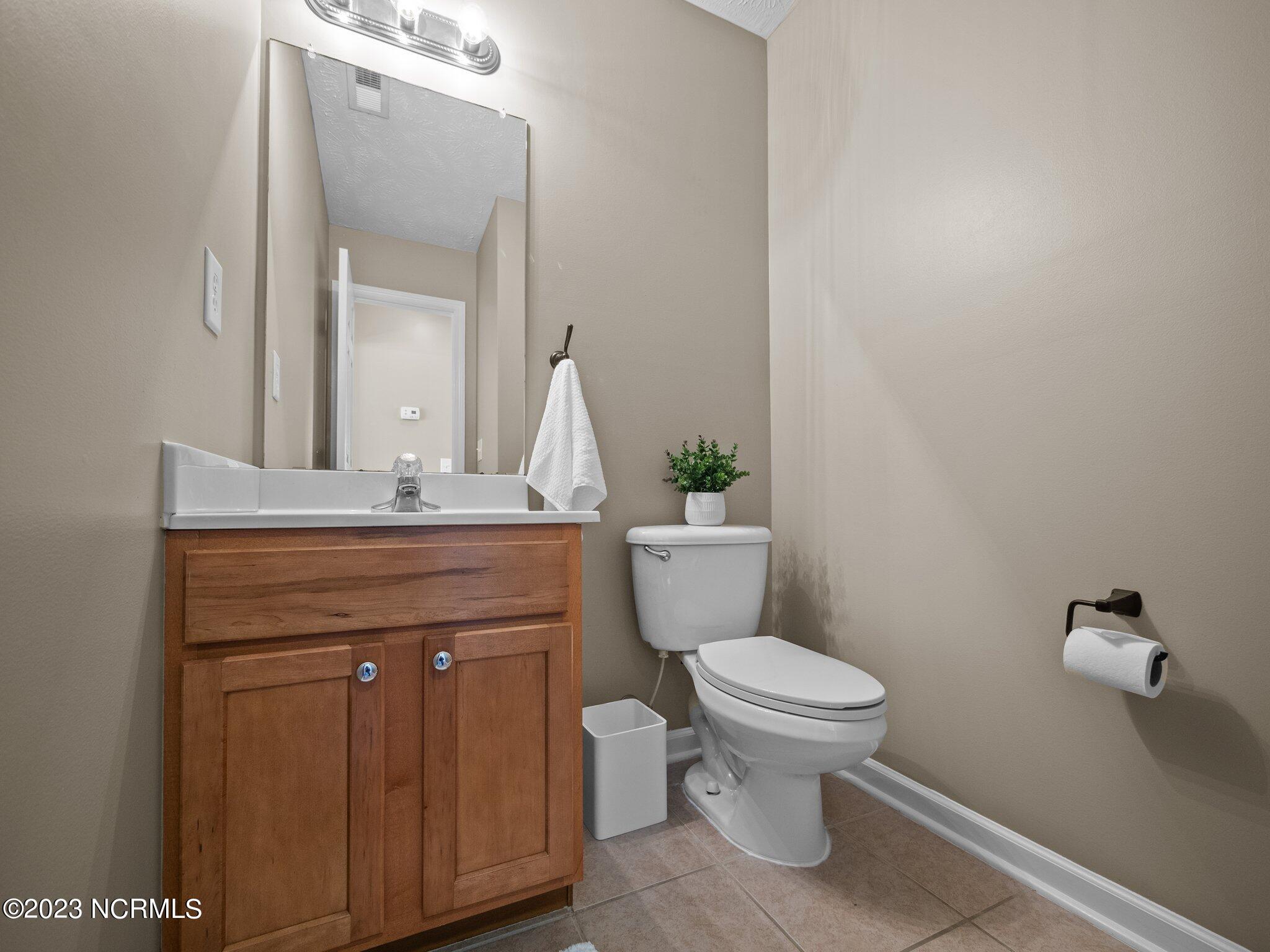 170 East Ridge Court Jacksonville, NC 28540 - Photo 28 of 52 28-web-or-mls-M1B12267