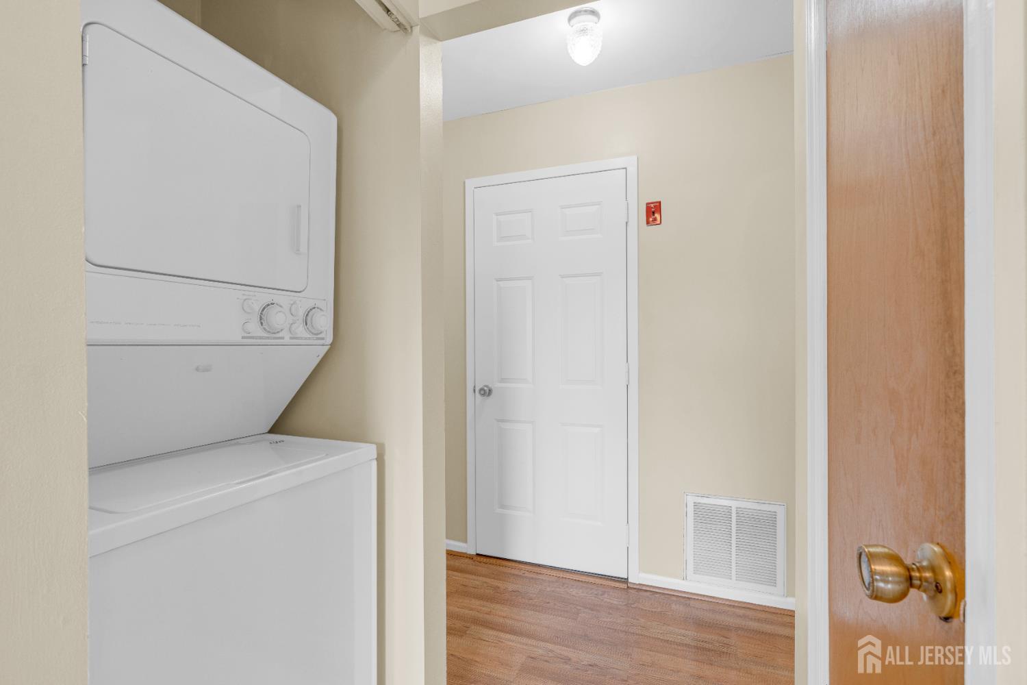 101 Beverly Hl Terrace, Unit M Woodbridge, NJ 07095 - Photo 17 of 28 a view of washer and dryer