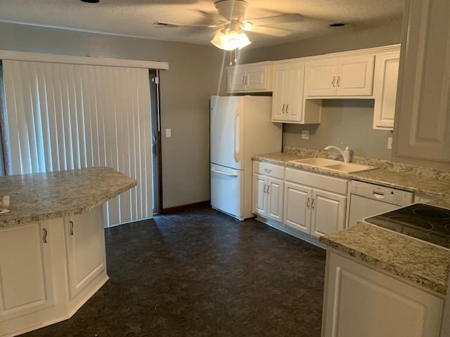 115 Astoria Road Springfield, IL 62704 - Photo 3 of 17