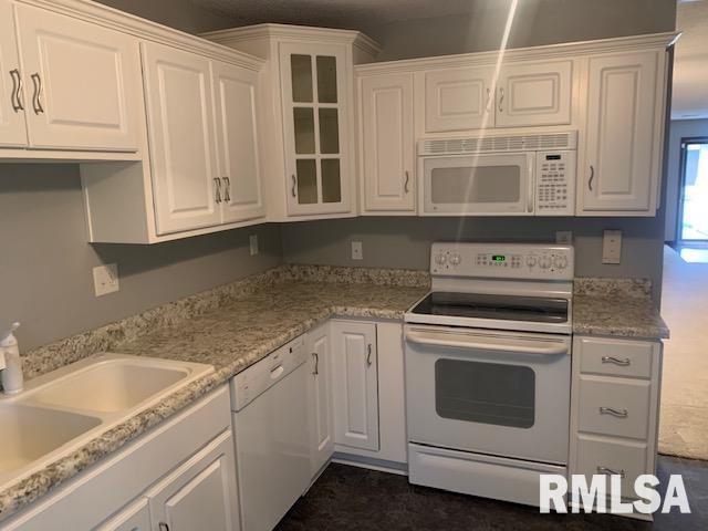 115 Astoria Road Springfield, IL 62704 - Photo 5 of 17