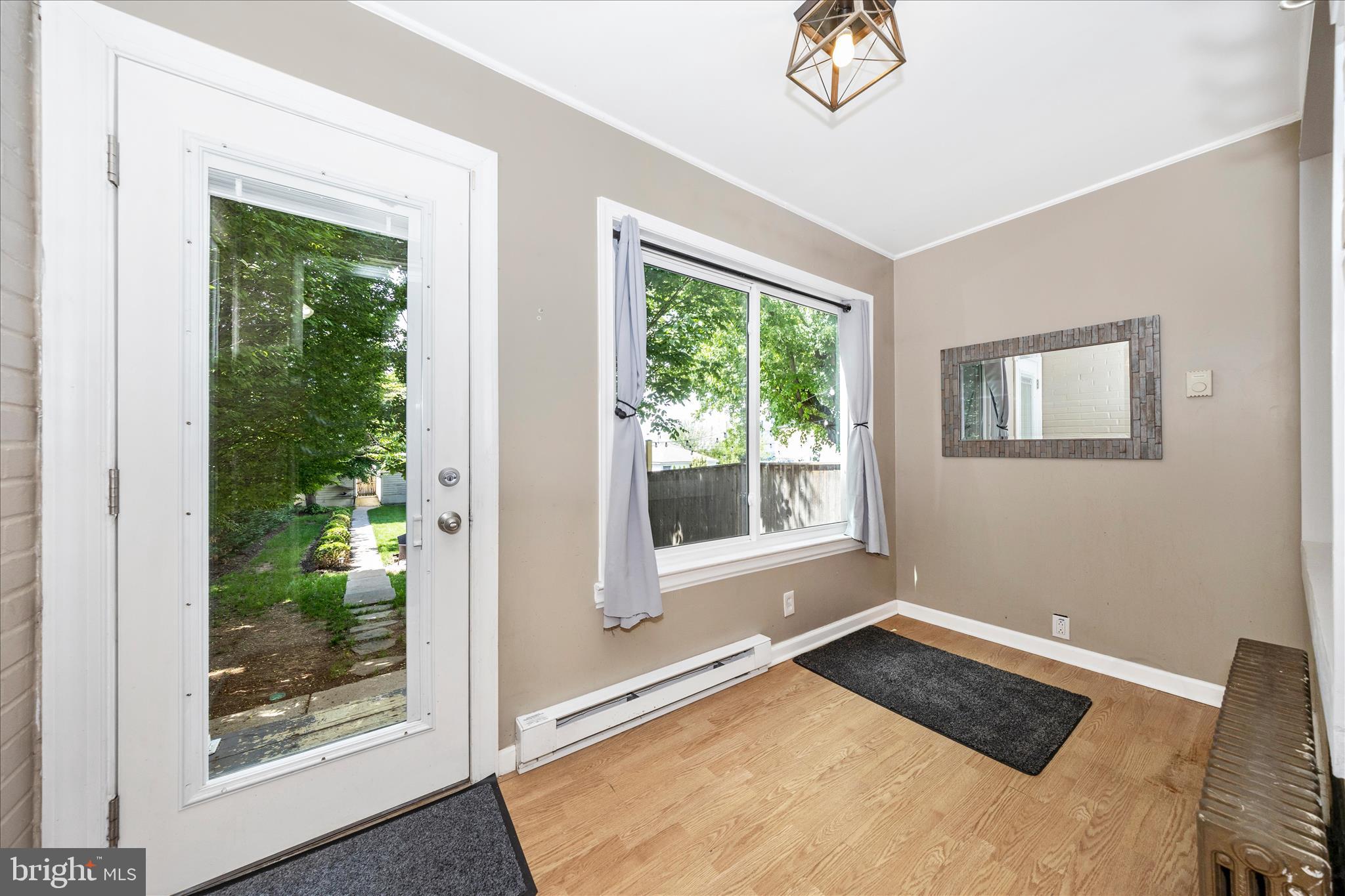 209 Monroe Avenue Frederick, MD 21701 - Photo 17 of 51 Sun Room