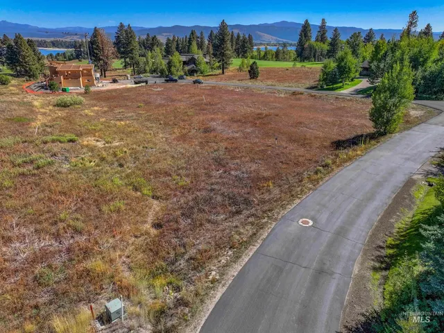 $579,000 | 790 Discovery Drive, Donnelly, ID 83615