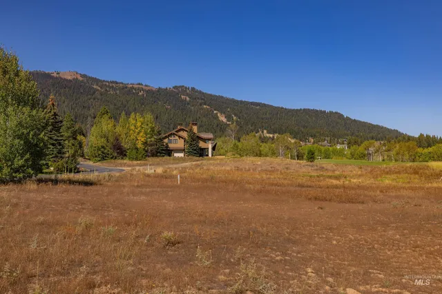 $579,000 | 790 Discovery Drive, Donnelly, ID 83615