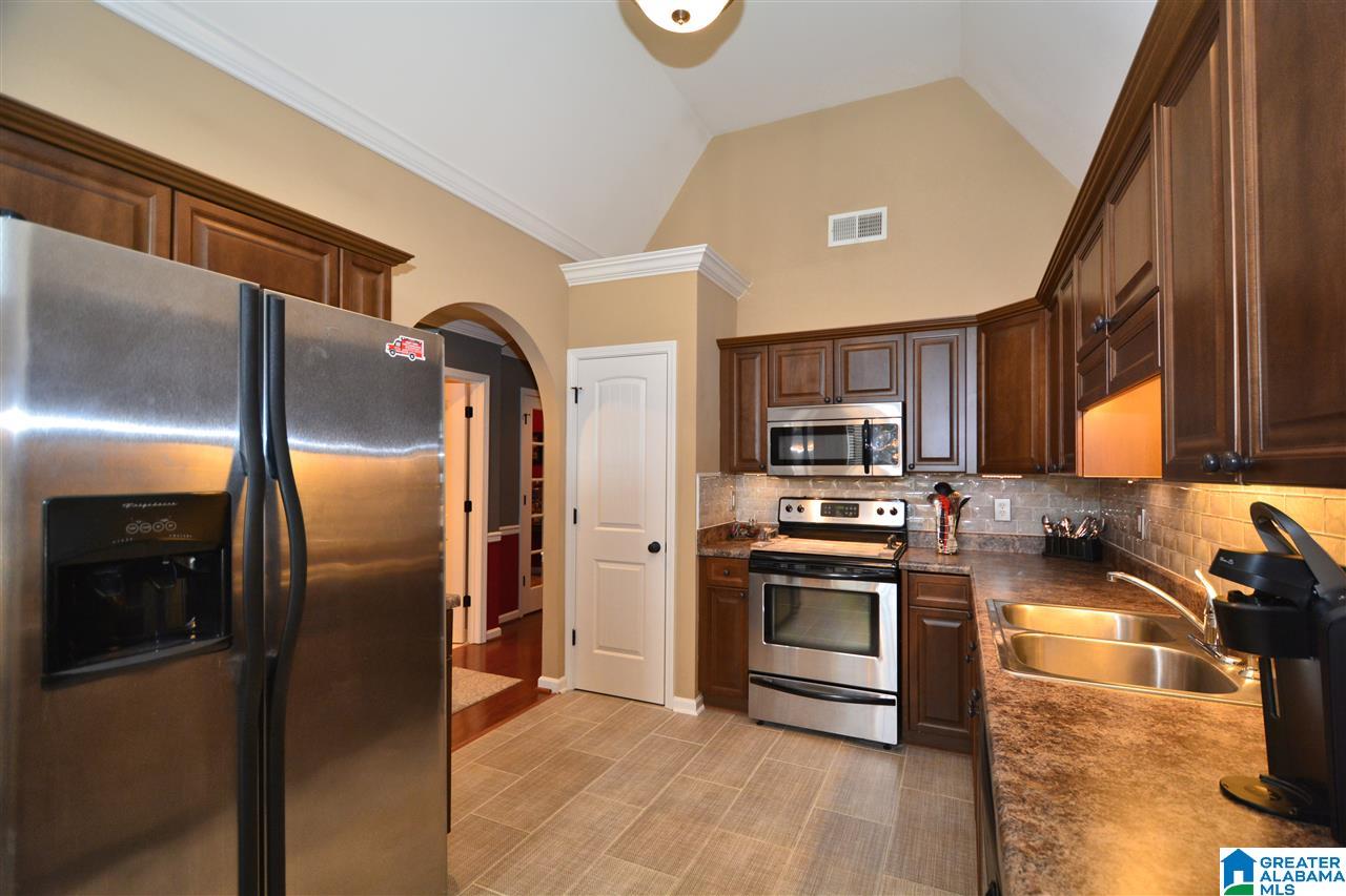 4308 Ridgemont Circle Birmingham, AL 35244 - Photo 14 of 40