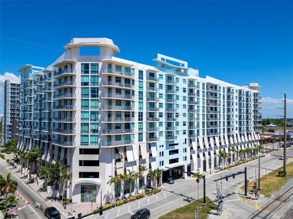 $3,500 | 140 South Dixie Highway, Unit 419, Hollywood, FL 33020