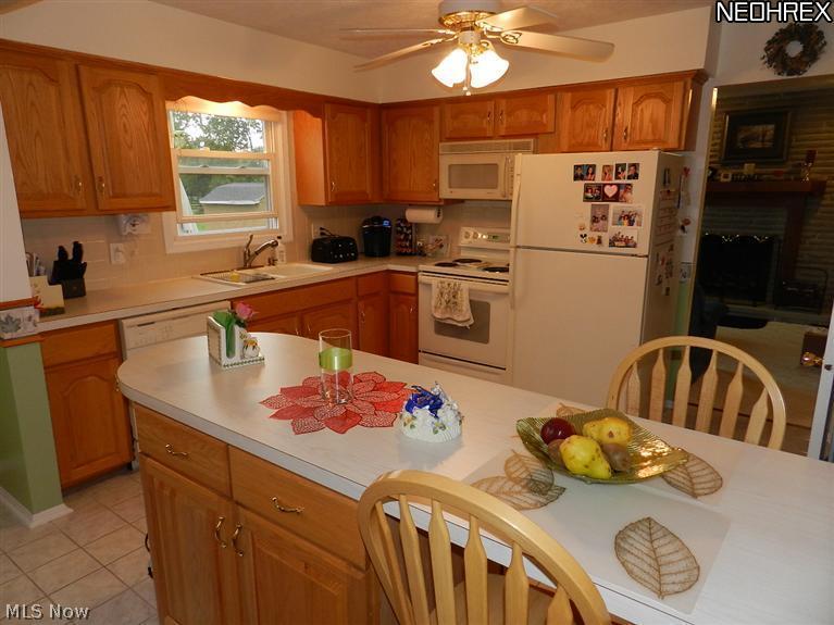 2180 Claus Road Vermilion, OH 44089 - Photo 4 of 18