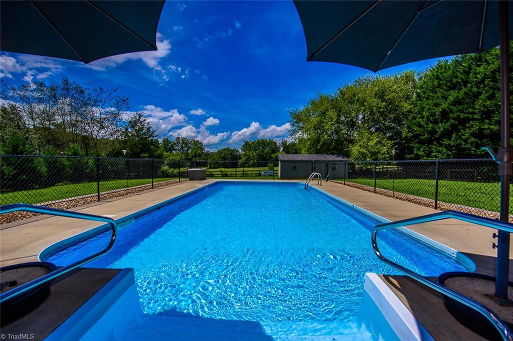 142 Winchester Road Advance, NC 27006 - Photo 22 of 30 Saltwater Pool