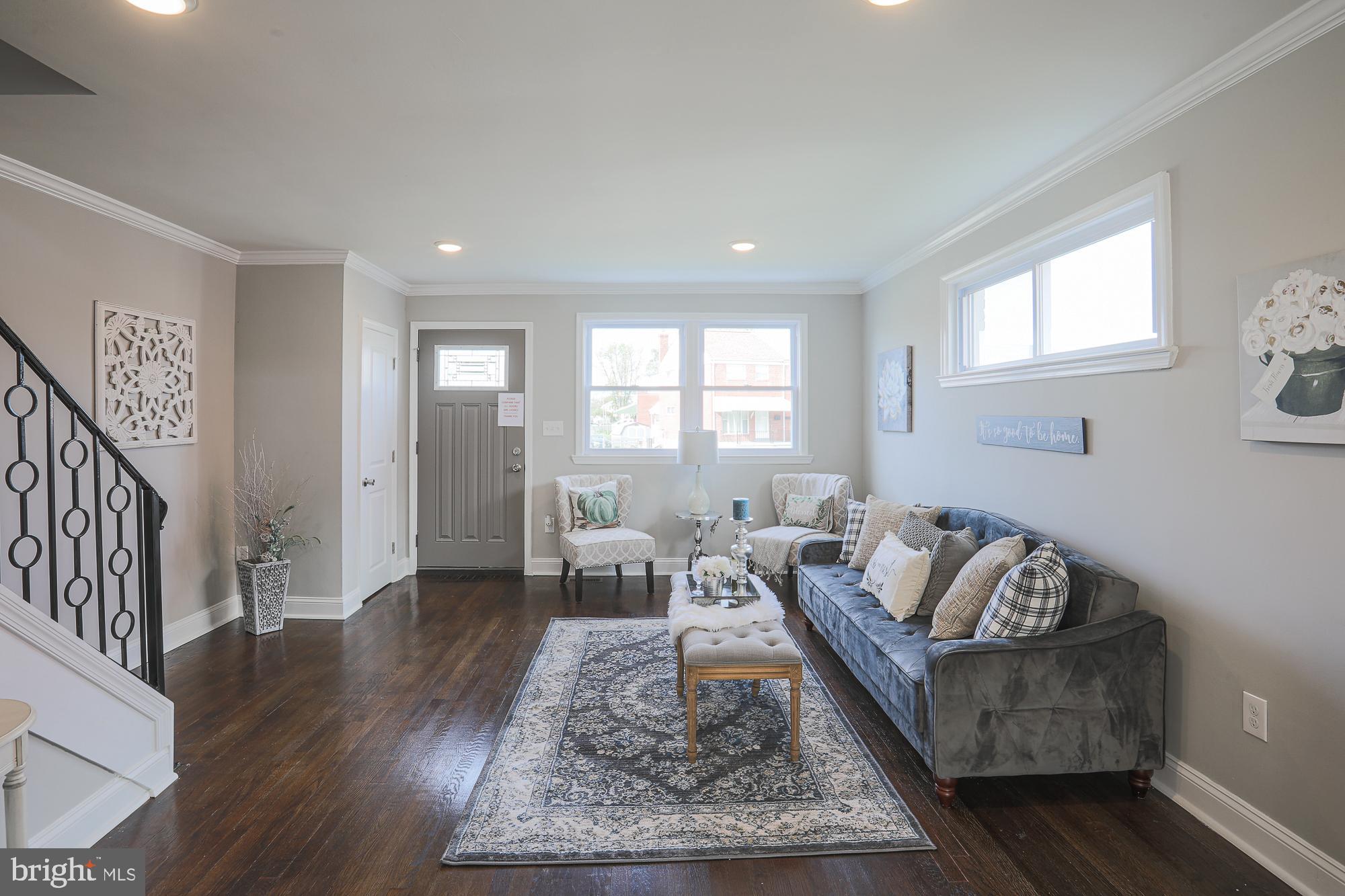 8226 Kavanagh Road Baltimore, MD 21222 - Photo 7 of 31 Living room