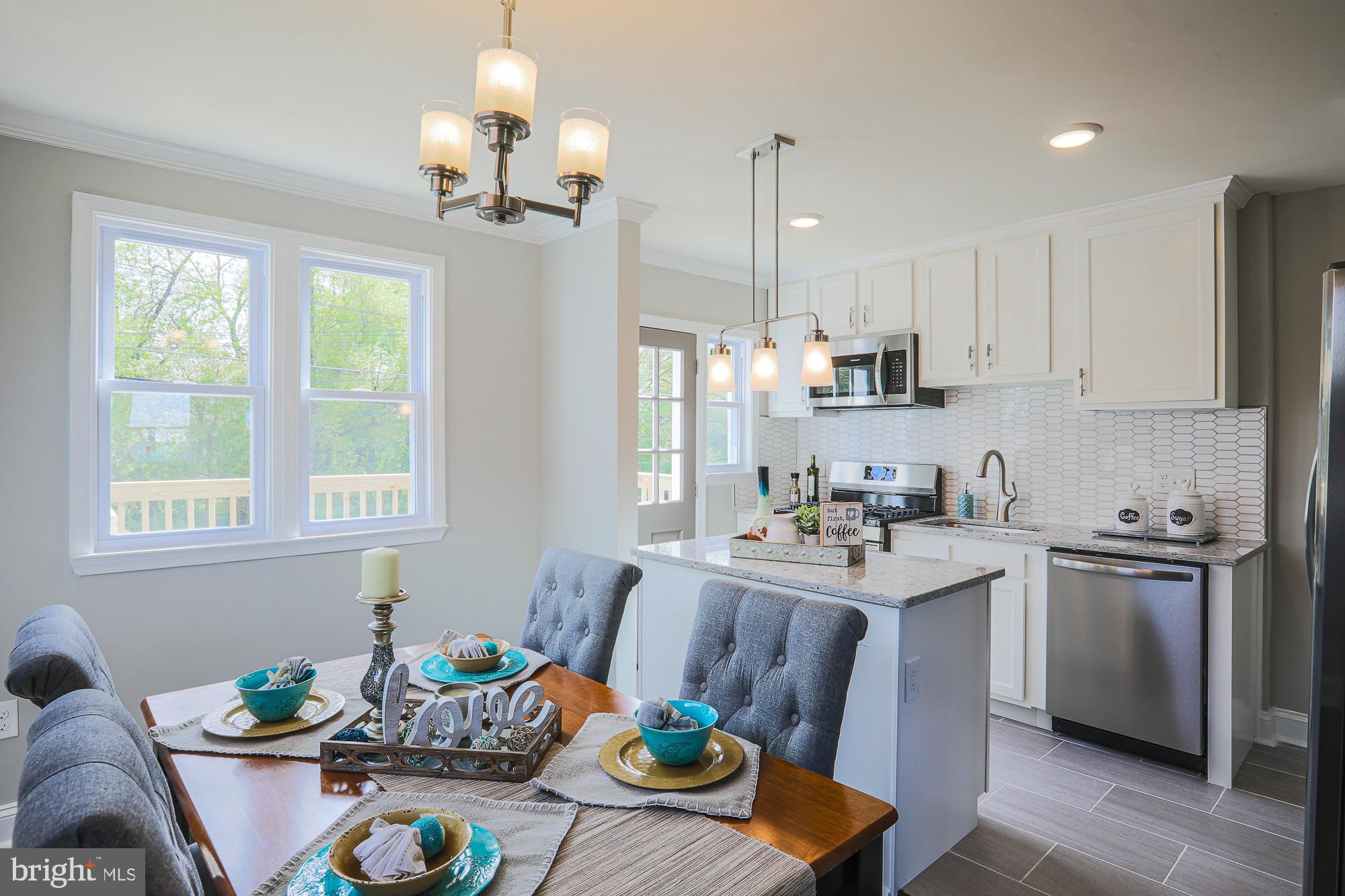 8226 Kavanagh Road Baltimore, MD 21222 - Photo 9 of 31 Dining room