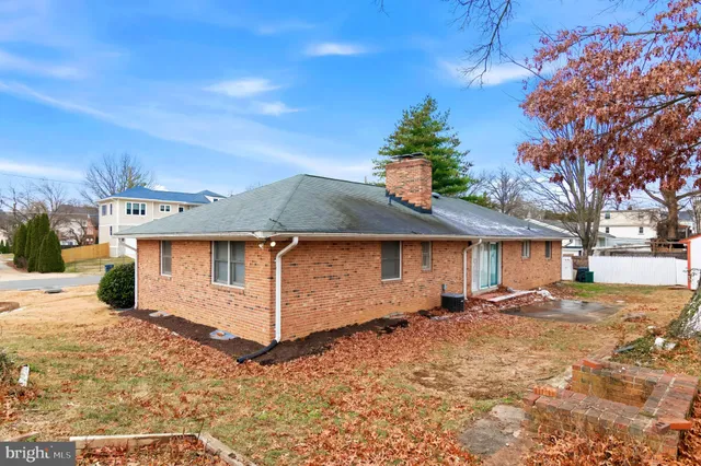 $730,000 | 3723 Munson Road, Falls Church, VA 22041