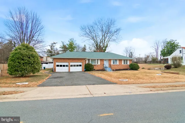 $730,000 | 3723 Munson Road, Falls Church, VA 22041