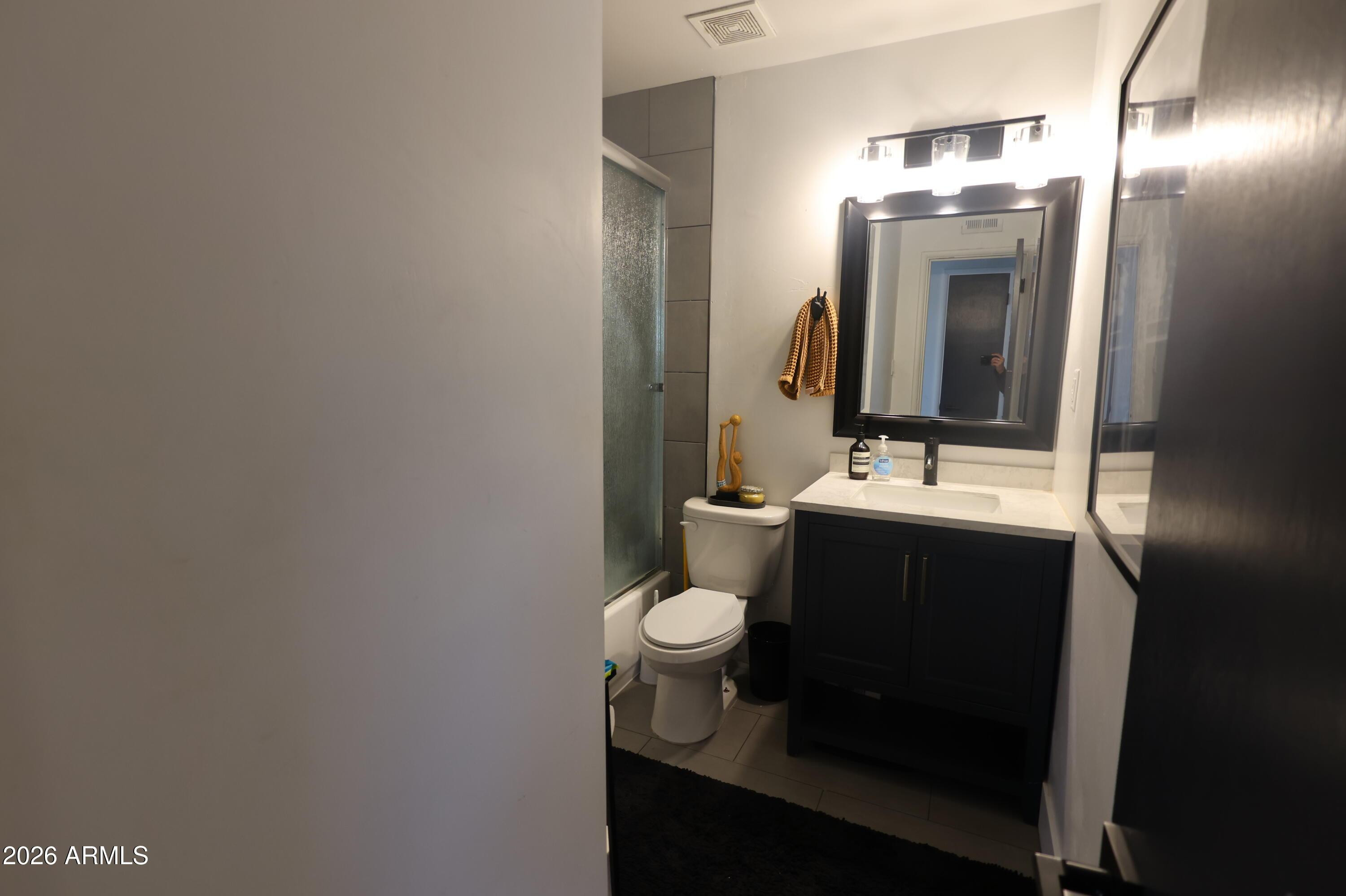 1011 West Elna Rae Street Tempe, AZ 85281 - Photo 11 of 29 Photo #11