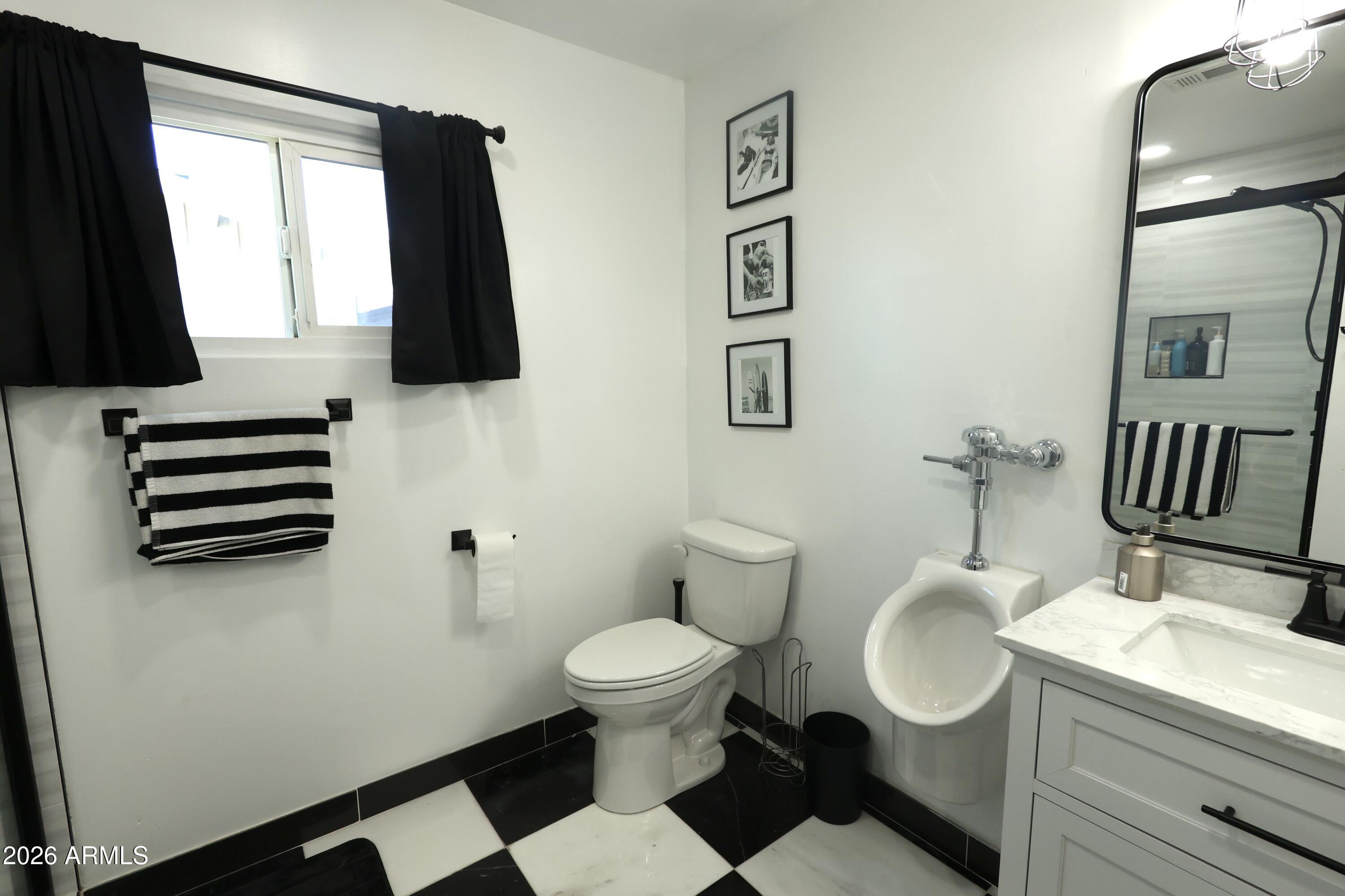 1011 West Elna Rae Street Tempe, AZ 85281 - Photo 18 of 32 IMG_4546