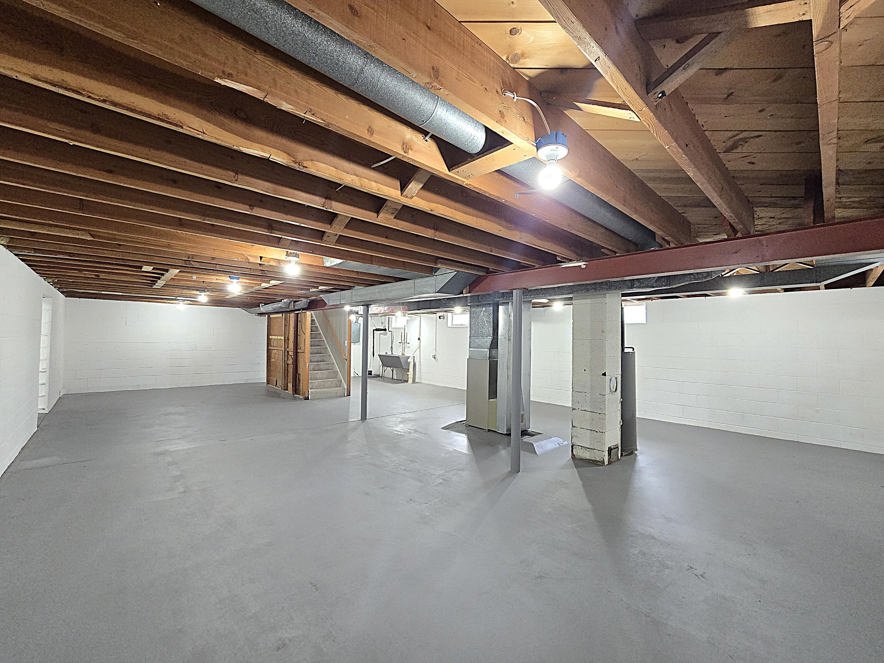 W136N7015 Claas Road Menomonee Falls, WI 53051 - Photo 42 of 54 Clean Basement