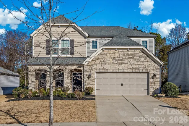 $2,600 | 5811 Fenway Drive, Charlotte, NC 28273