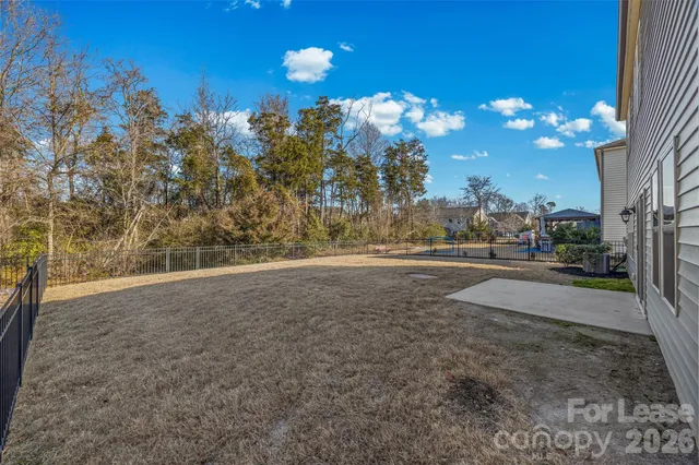 $2,600 | 5811 Fenway Drive, Charlotte, NC 28273
