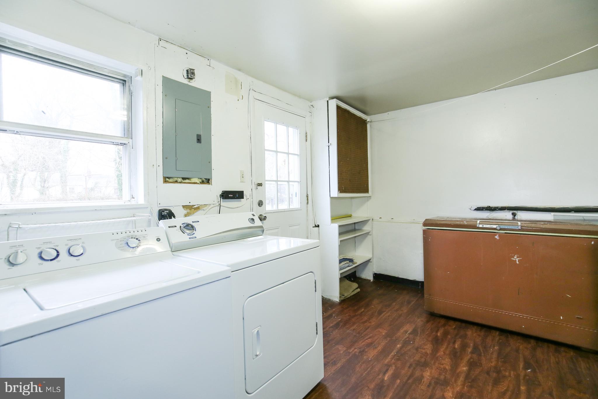 11 Cynthia Road Newark, DE 19702 - Photo 14 of 17 Lower level laundry room