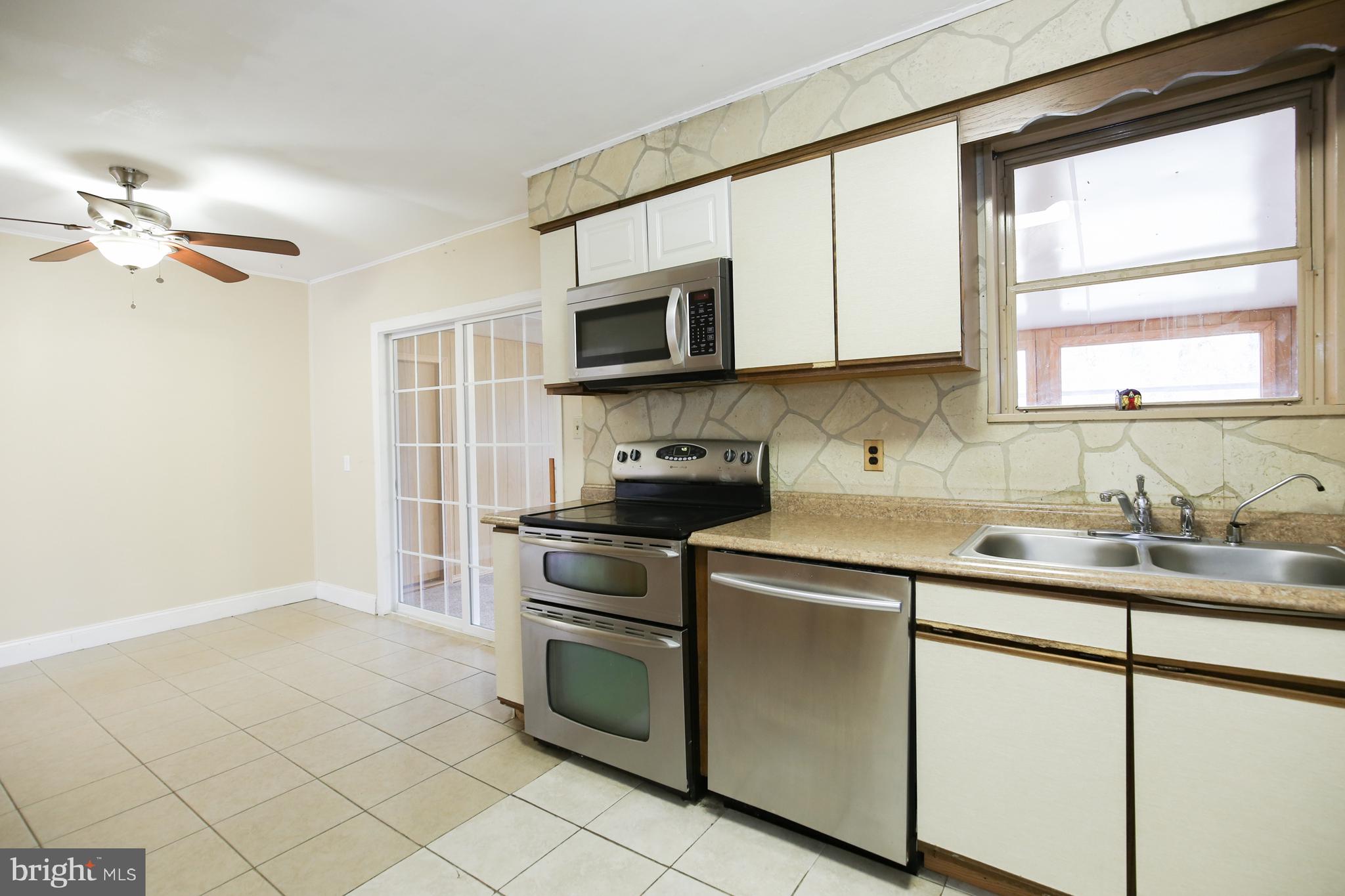 11 Cynthia Road Newark, DE 19702 - Photo 4 of 17 Gallery Image 4