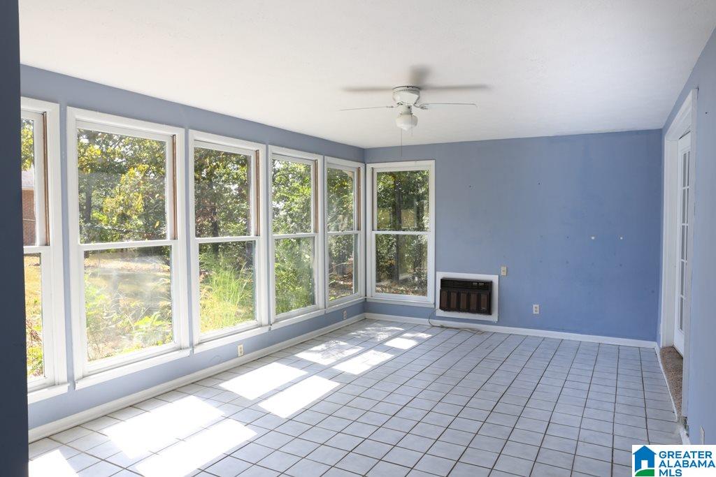 909 Mountain Brook Road Oxford, AL 36203 - Photo 4 of 49