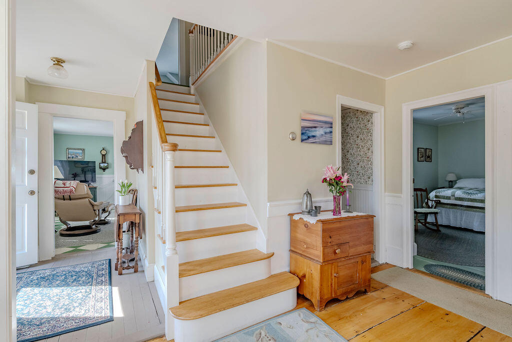 16 Shore Road Truro, MA 02666 - Photo 20 of 70 16_Shore_DR-11