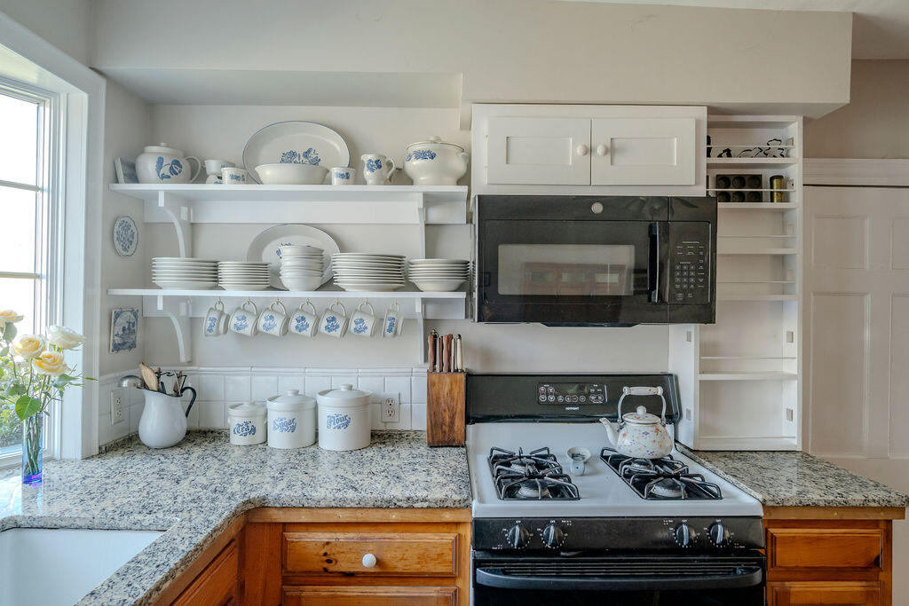 16 Shore Road Truro, MA 02666 - Photo 6 of 70 Kitchen, Main House