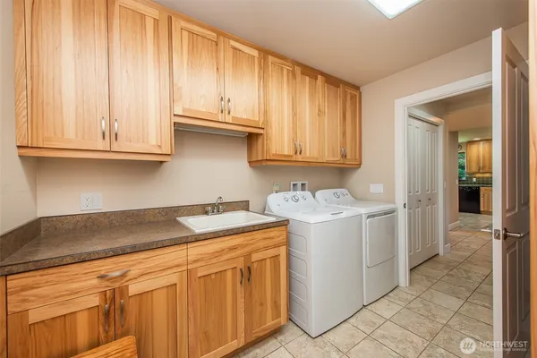 $985,000 | 141 Pheasant Run Drive, Sequim, WA 98382