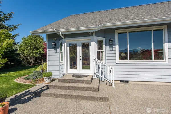 $985,000 | 141 Pheasant Run Drive, Sequim, WA 98382