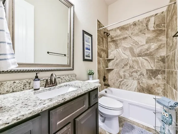 $2,750 | 21918 Avalon Queen Drive, Spring, TX 77379