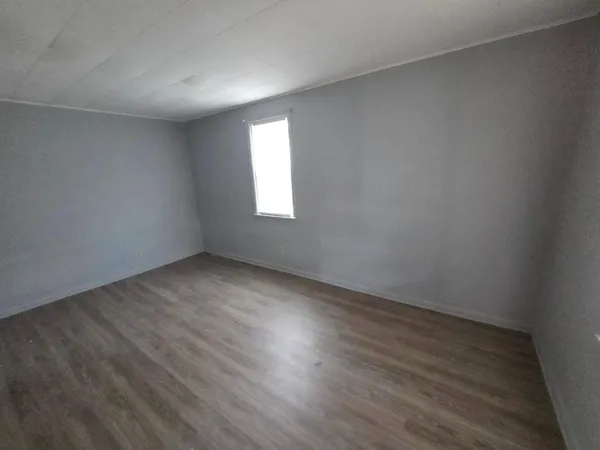 $129,900 | 406 South Walnut Street, Rising Sun, IN 47040