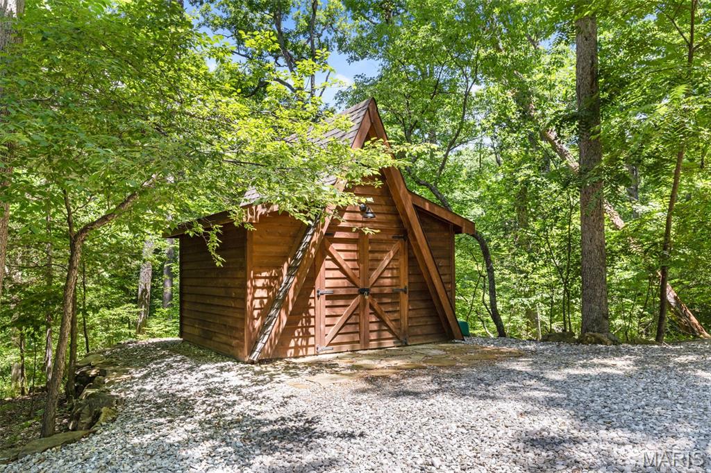 632 Wunderbar Point Drive Innsbrook, MO 63390 - Photo 8 of 23