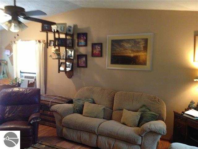 10792 White Pine Road Interlochen, MI 49643 - Photo 17 of 21 1749279-16.JPG