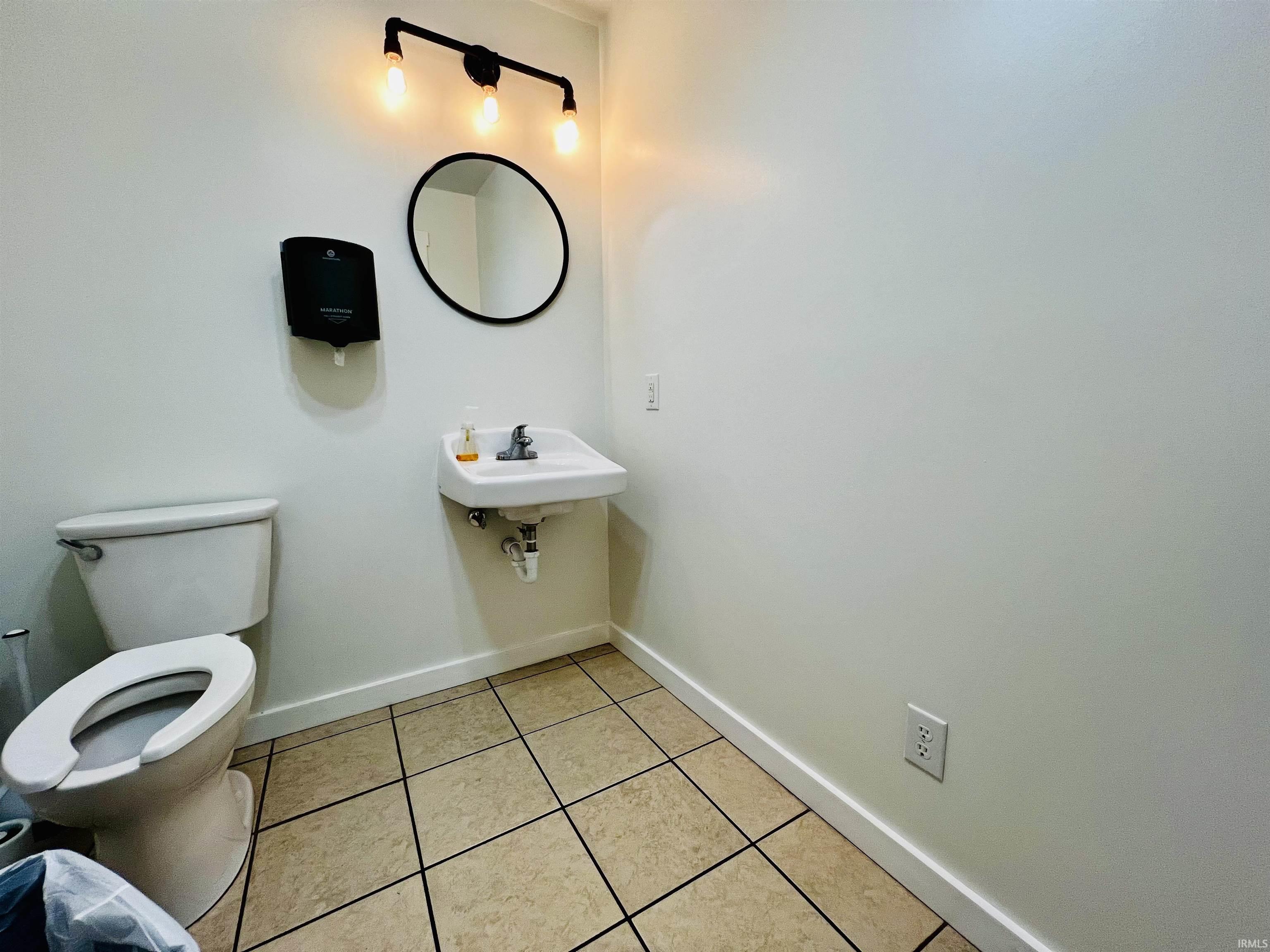 515 West Main Street Mitchell, IN 47446 - Photo 12 of 15