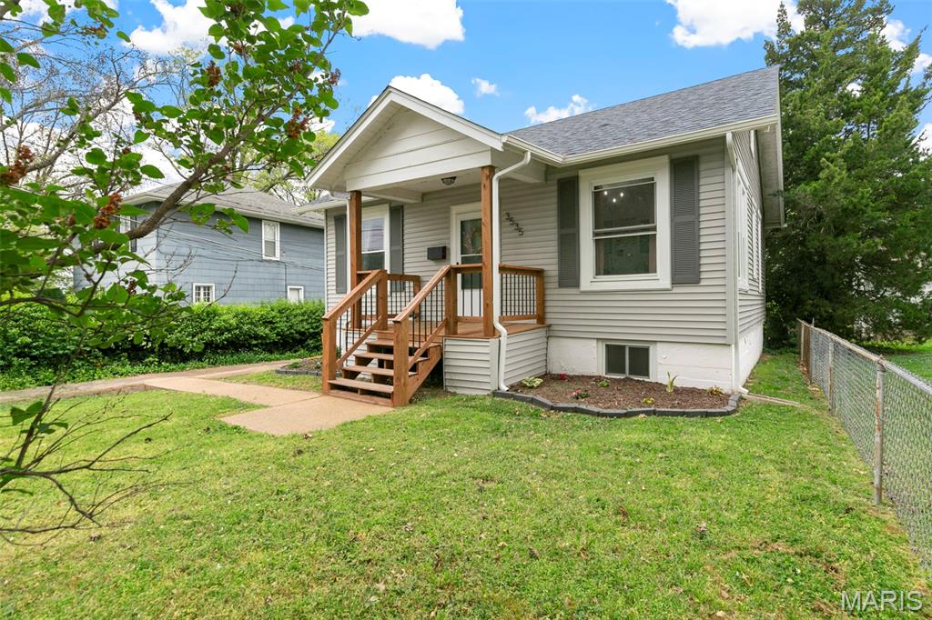 3535 Brown Road St. John, MO 63114 - Photo 3 of 19