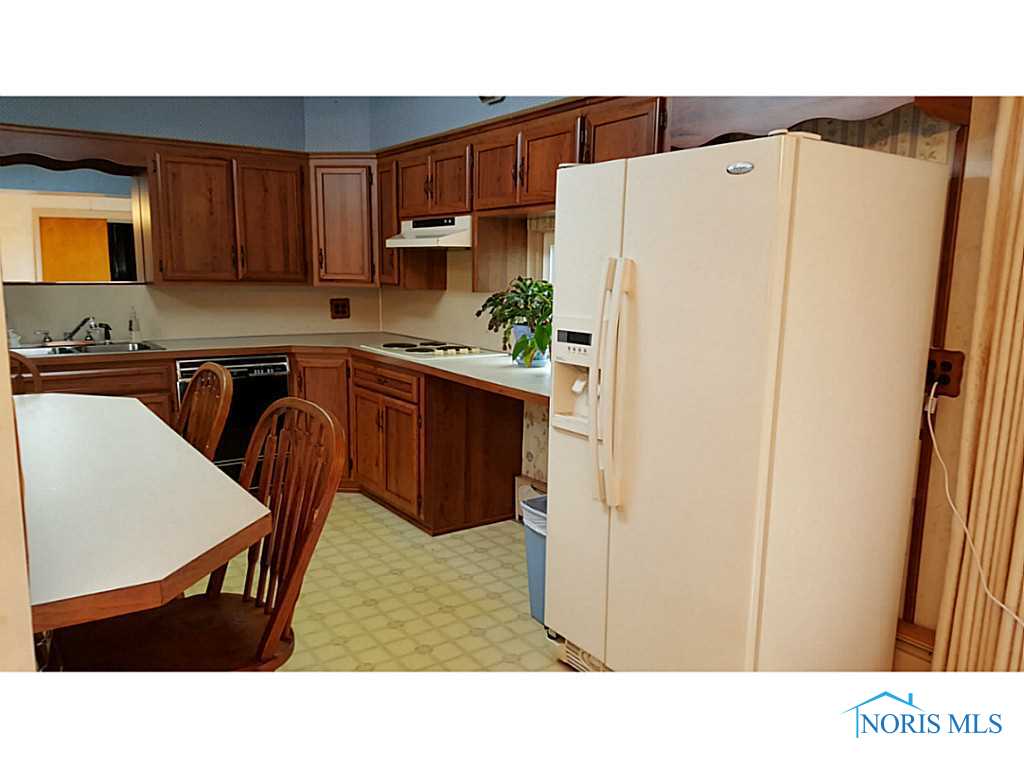 6265 Brown Road Oregon, OH 43616 - Photo 3 of 20 Gallery Image 3