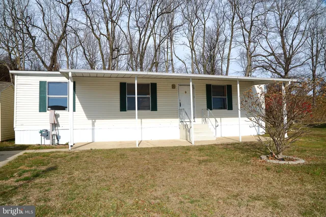 $70,000 | 699 Lilac Drive, New Providence, PA 17560