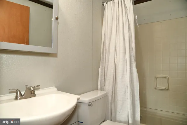 $70,000 | 699 Lilac Drive, New Providence, PA 17560