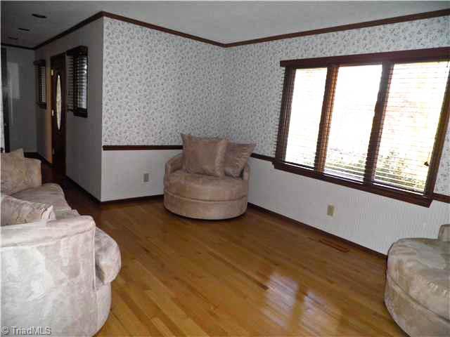 539 Pinewood Road Asheboro, NC 27205 - Photo 5 of 6 Dining Room.